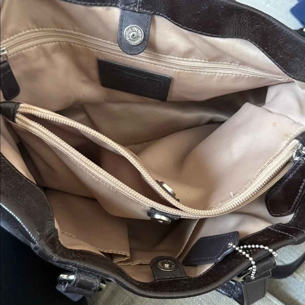Coach Womens Brown and Tan silk Interior lining some wear visible - Picture 7 of 12